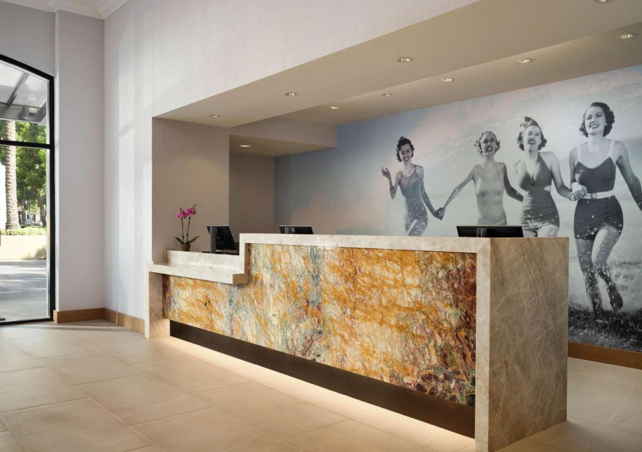 Doubletree By Hilton Irvine Spectrum Zewnętrze zdjęcie