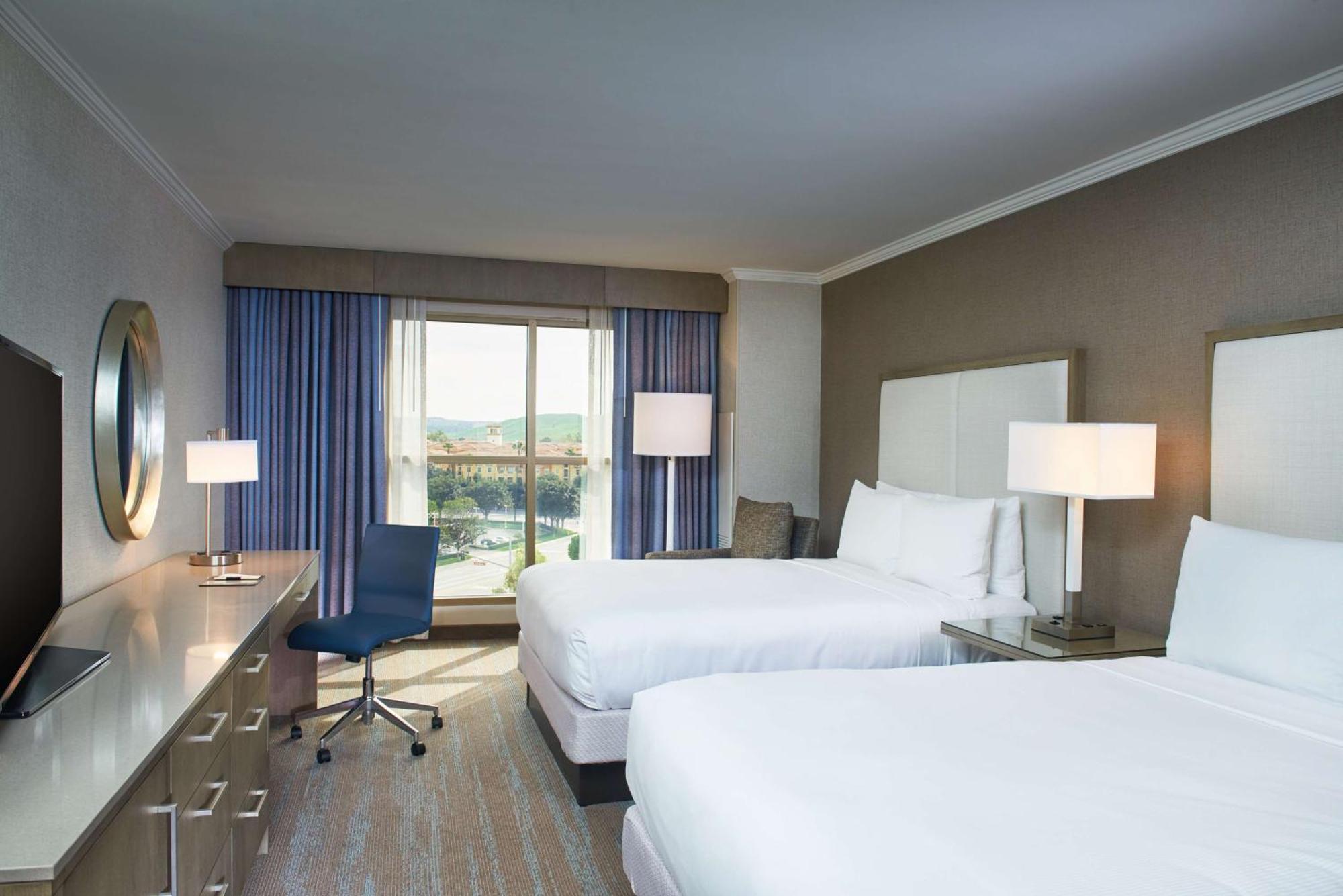 Doubletree By Hilton Irvine Spectrum Zewnętrze zdjęcie