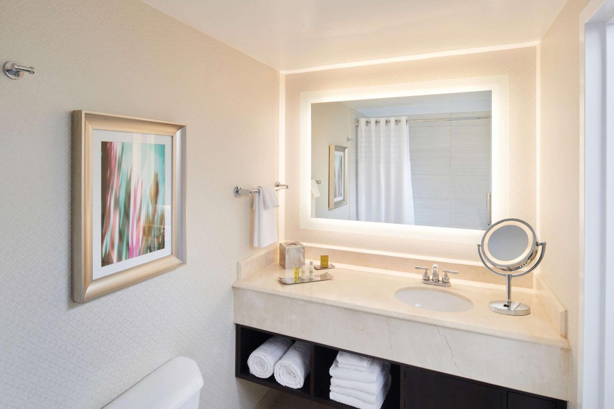 Doubletree By Hilton Irvine Spectrum Zewnętrze zdjęcie
