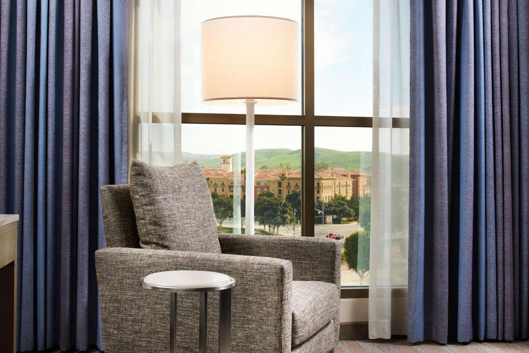 Doubletree By Hilton Irvine Spectrum Zewnętrze zdjęcie