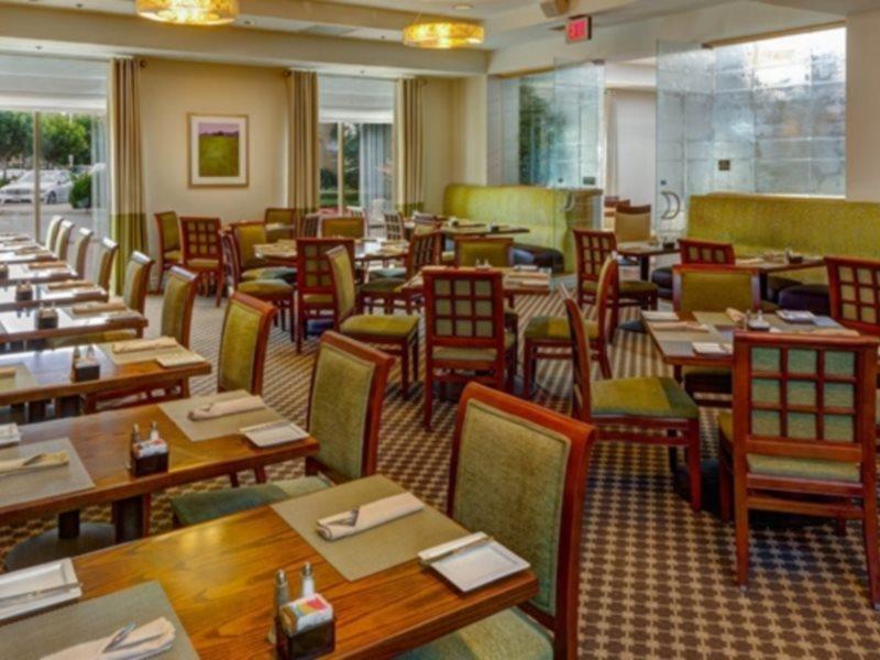 Doubletree By Hilton Irvine Spectrum Zewnętrze zdjęcie